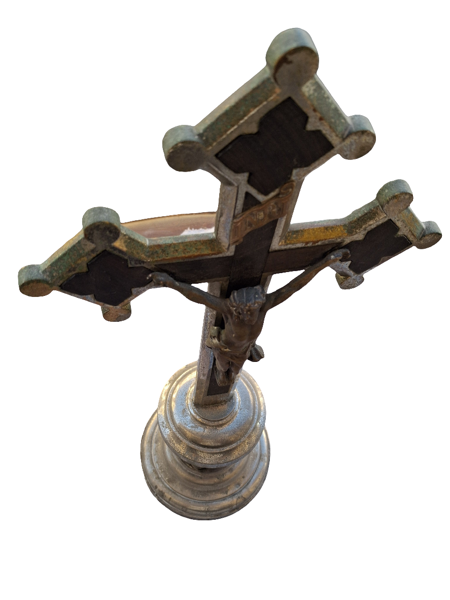 Cristo in metallo, periodo 800