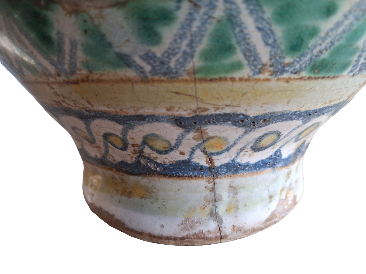 Antica boccia in maiolica